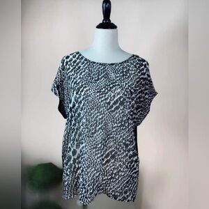 The Mix & Co. women's sheer black and white scoop neck top size L